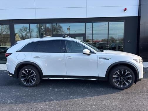 2024 Mazda CX-90 PHEV Premium Plus
