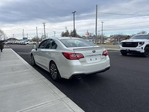 2018 Subaru Legacy 2.5i Premium