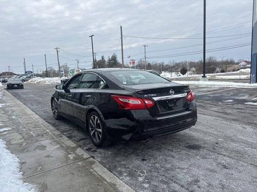 2016 Nissan Altima 3.5 SR