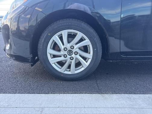 2013 Mazda Mazda3 i Touring