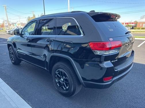 2019 Jeep Grand Cherokee Laredo E