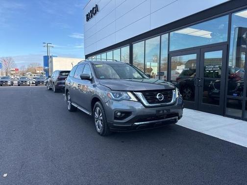 2018 Nissan Pathfinder SL