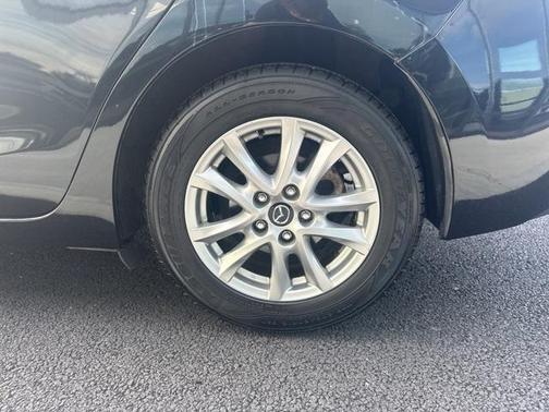 2015 Mazda Mazda3 i Touring