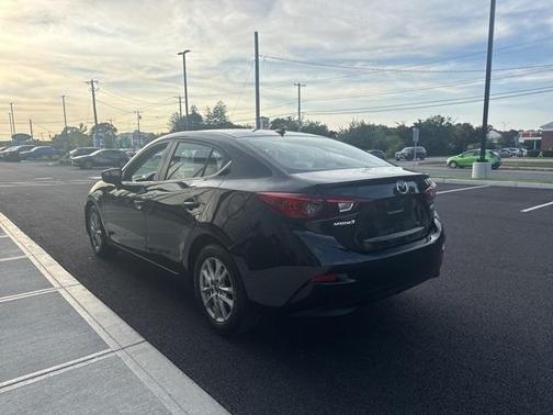 2015 Mazda Mazda3 i Touring