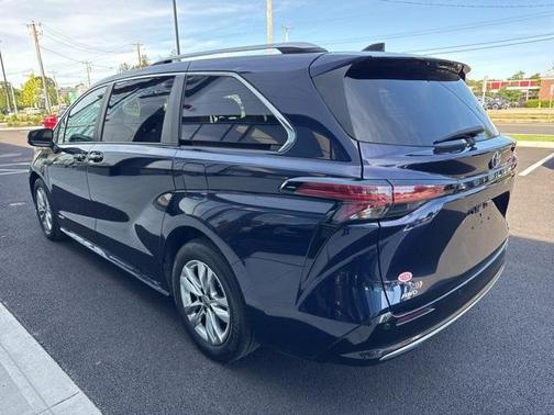 2021 Toyota Sienna Limited