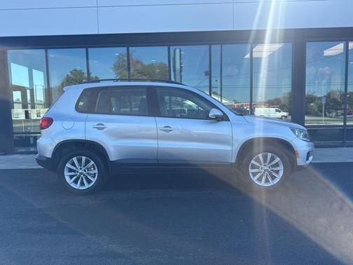 2017 Volkswagen Tiguan Limited 2.0T