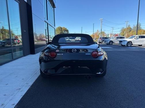 2020 Mazda MX-5 Miata Sport