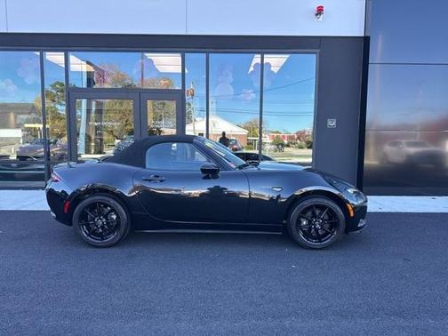 2020 Mazda MX-5 Miata Sport