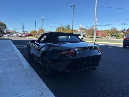 2020 Mazda MX-5 Miata Sport