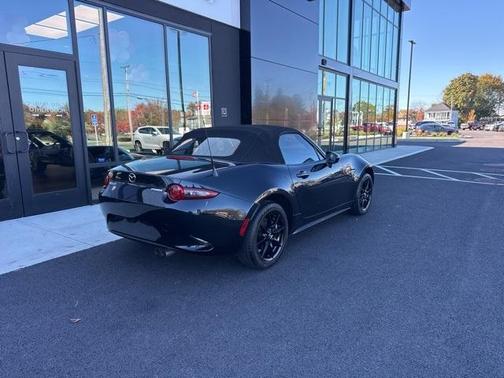 2020 Mazda MX-5 Miata Sport