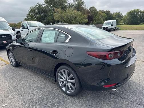2025 Mazda Mazda3 FWD w/Preferred Package