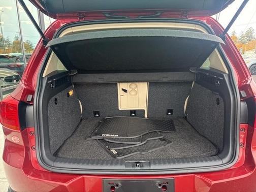 2015 Volkswagen Tiguan 4MOTION Auto SEL