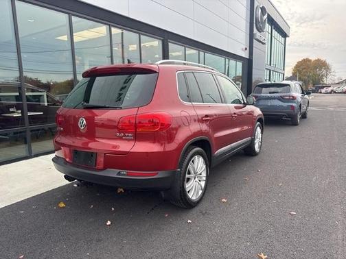 2015 Volkswagen Tiguan 4MOTION Auto SEL