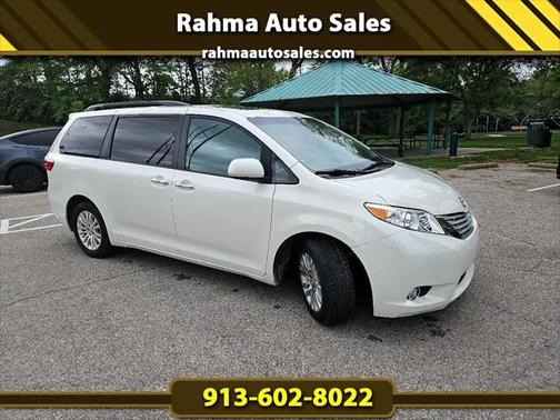 2017 Toyota Sienna XLE