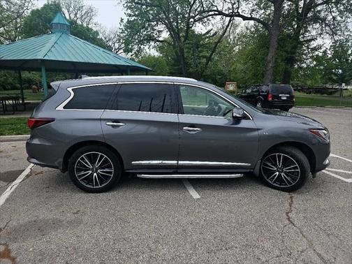 2018 INFINITI QX60 Base