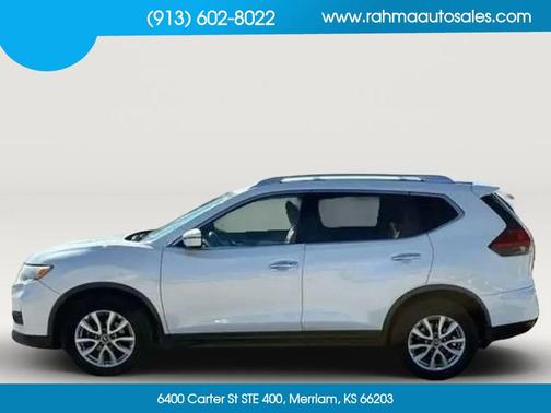 White 2017 Nissan Rogue SV