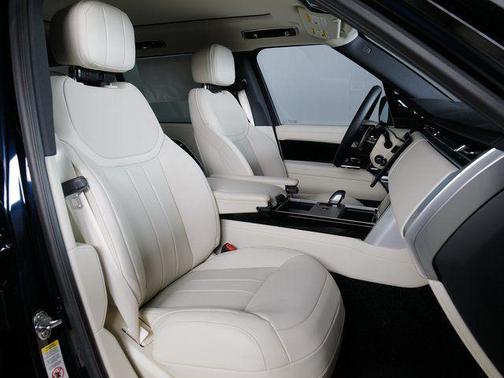 Constellation Blue Ultra Metallic Gloss 2026 Land Rover Range Rover P400 SE 7 Seat