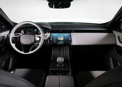 2026 Land Rover Range Rover Velar P250 Dynamic SE