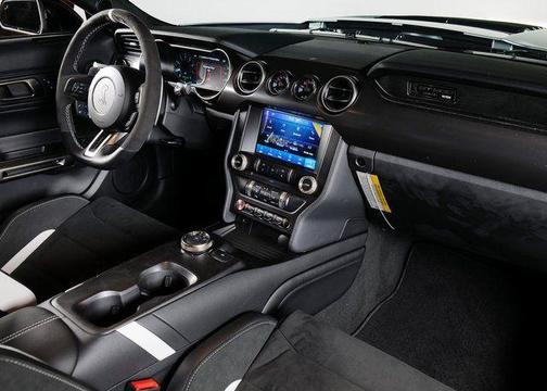 2022 Ford Shelby GT500 Base
