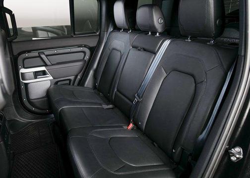 2024 Land Rover Defender P300