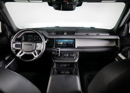 2024 Land Rover Defender P300