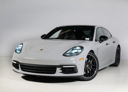 2019 Porsche Panamera 4