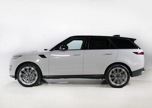 2026 Land Rover Range Rover Sport SE