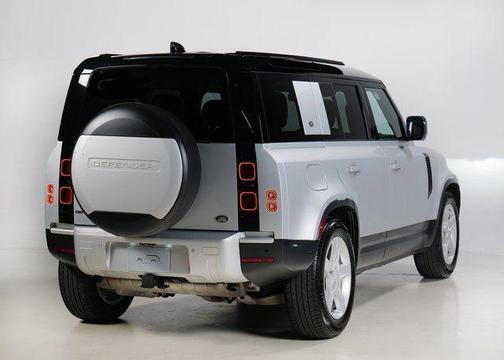2020 Land Rover Defender 110 SE