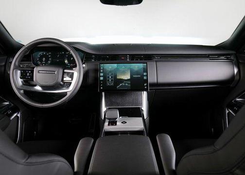 2026 Land Rover Range Rover P400 SE