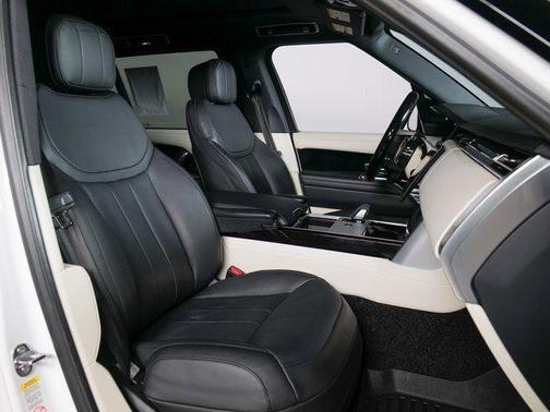 Fuji White 2024 Land Rover Range Rover P530 SE