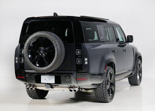 2024 Land Rover Defender P500 V8