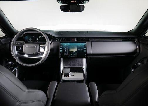 2025 Land Rover Range Rover P400 SE