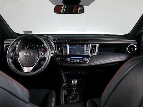 2016 Toyota RAV4 SE