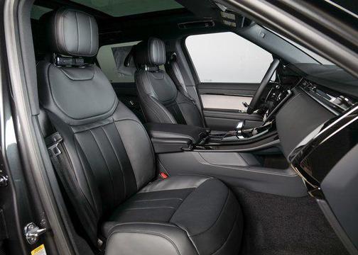 2026 Land Rover Range Rover Sport SE