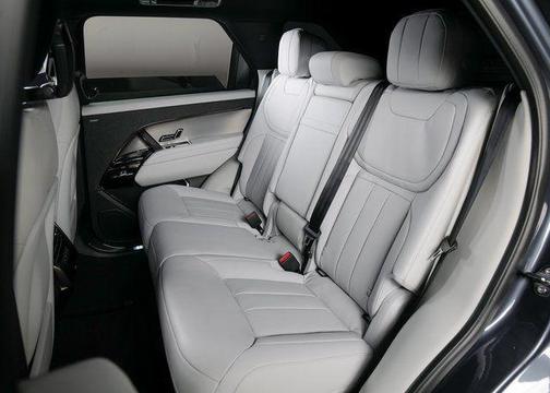 2026 Land Rover Range Rover Sport SE