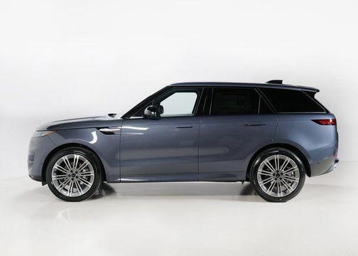 2026 Land Rover Range Rover Sport SE