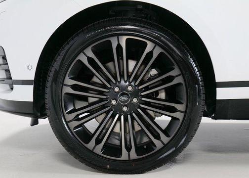 2026 Land Rover Range Rover Velar P250 Dynamic SE
