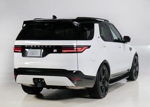 2025 Land Rover Discovery P360 Dynamic SE