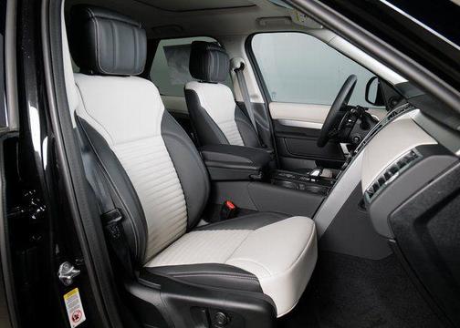 2026 Land Rover Discovery Dynamic SE