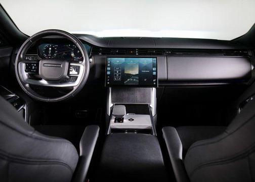 2024 Land Rover Range Rover P530 SE