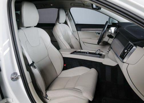 2024 Volvo V90 Cross Country B6 Ultimate