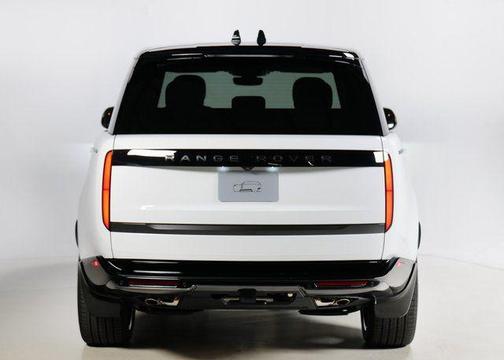 2025 Land Rover Range Rover P530 SE