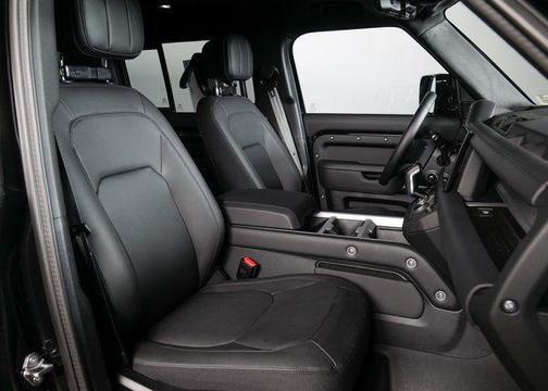 2025 Land Rover Defender P400 X