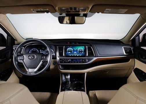 2018 Toyota Highlander Limited Platinum