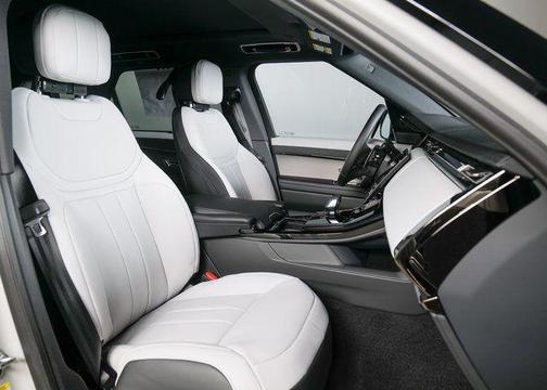 2026 Land Rover Range Rover Sport 5.0 Supercharged Dynamic