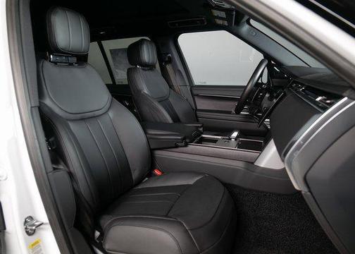 Fuji White 2026 Land Rover Range Rover P400 SE