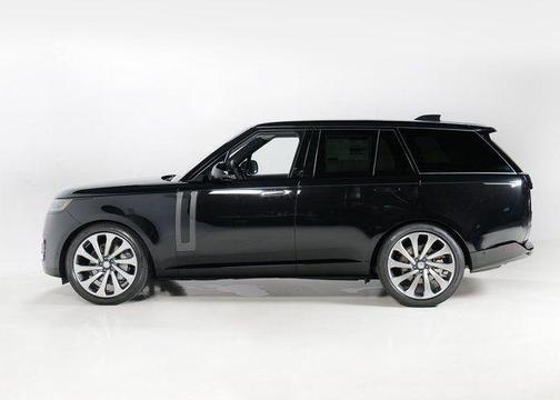 2025 Land Rover Range Rover P530 SE