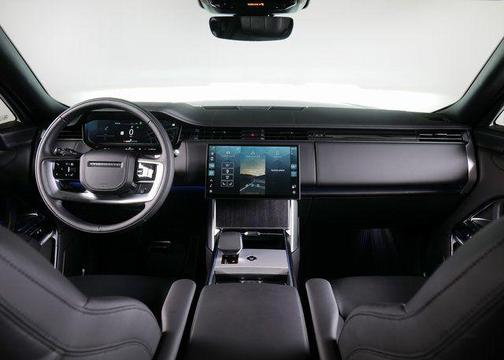 2025 Land Rover Range Rover P400 SE 7 Seat