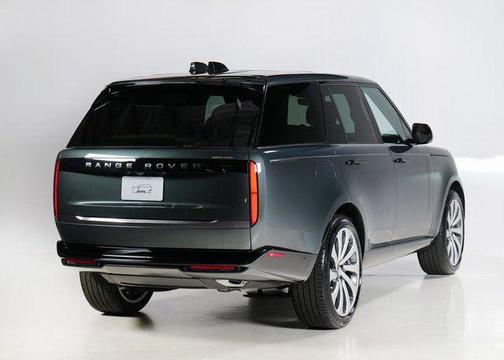2025 Land Rover Range Rover P400 SE