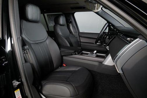 2025 Land Rover Range Rover P530 SE